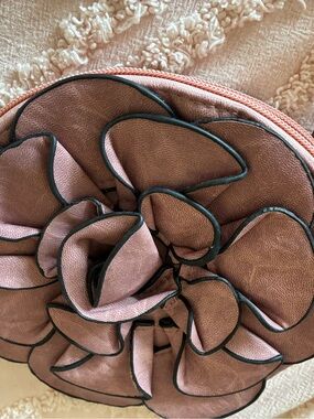 Women’s Pink Floral Accent clutch